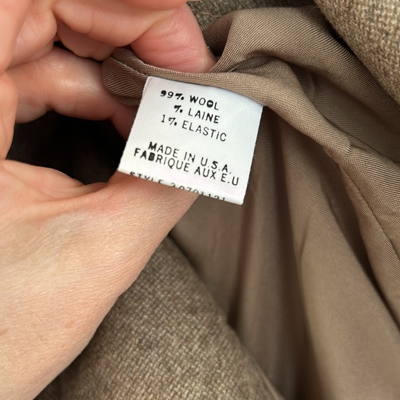 Theory wool blazer career staple sharp smart piece. Made in USA Pockets Business - Picture 10 of 10